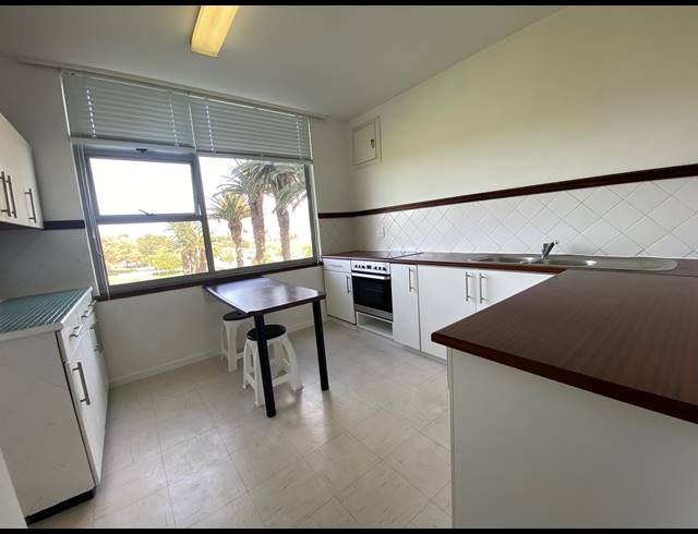 3 BEDROOM APARTMENT TO LET IN MILNERTON CENTRAL